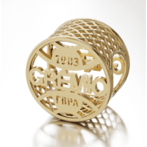 Berloque Simbolo Tridimensional Vazado 18K
