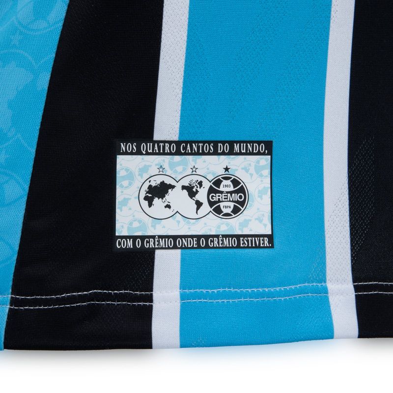 Camisa_Fem_Umbro_Of1_2025_Torcedora_SN_1291885_Detalhe_Etiqueta.jpg