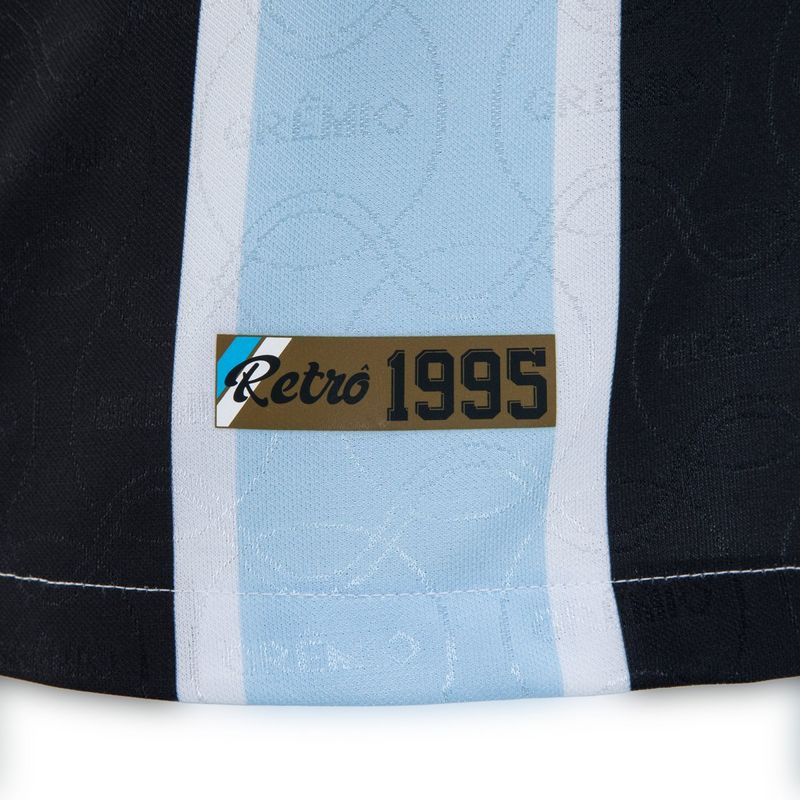 Camiseta_Masc_Retro_Renner_1995_1025097_Detalhe_Etiqueta.jpg