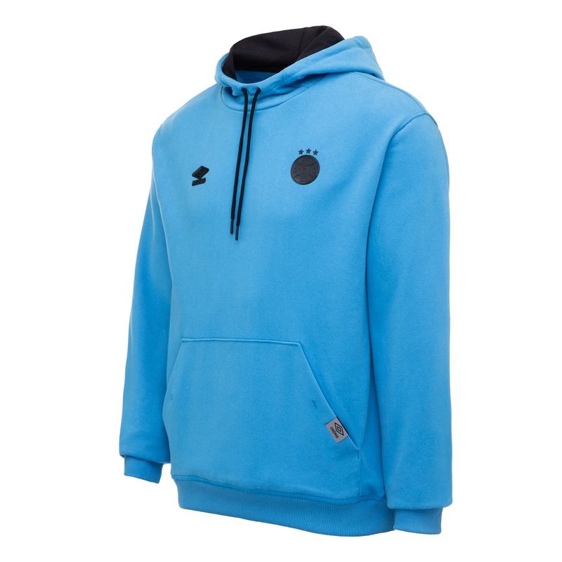 Blusao_Masc_Umbro_Viagem_2025_Lateral1.jpg