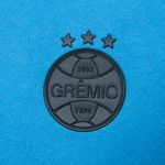 Blusao_Masc_Umbro_Viagem_2025_Detalhe_Simbolo.jpg