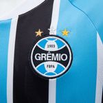 Camisa_Juv_Umbro_Of1_2025_1291888_Detalhe_Simbolo.jpg
